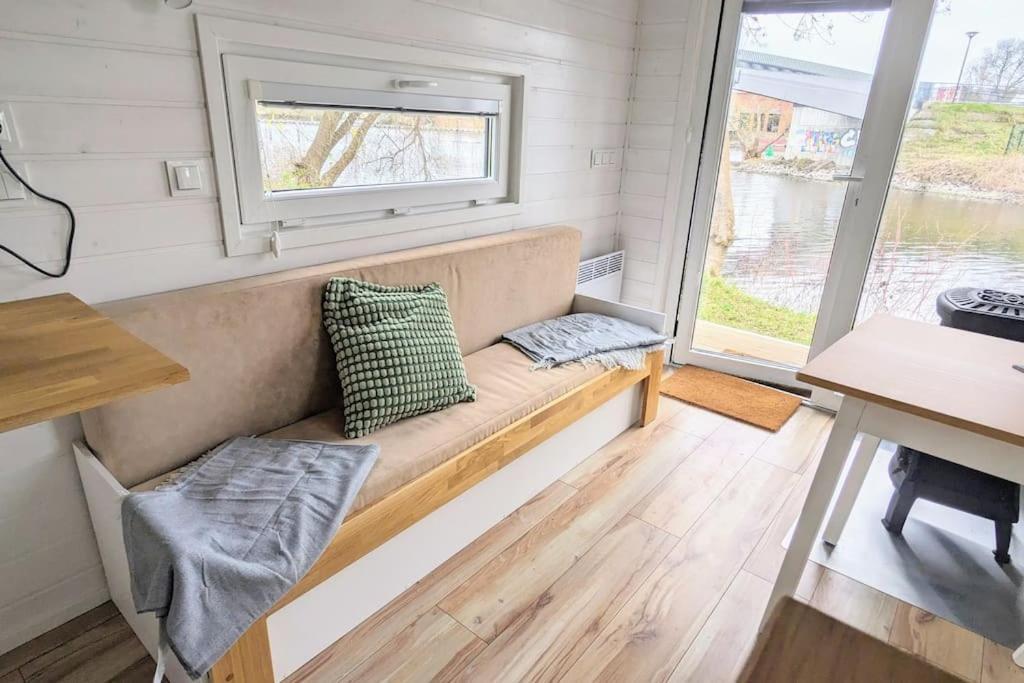 Апартаменты Tiny House Mila Бранденбург Экстерьер фото